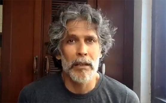 बॉलीवुड स्टार्स इस तरह मना रहे योग दिवस, फैमिली भी हुई शामिल