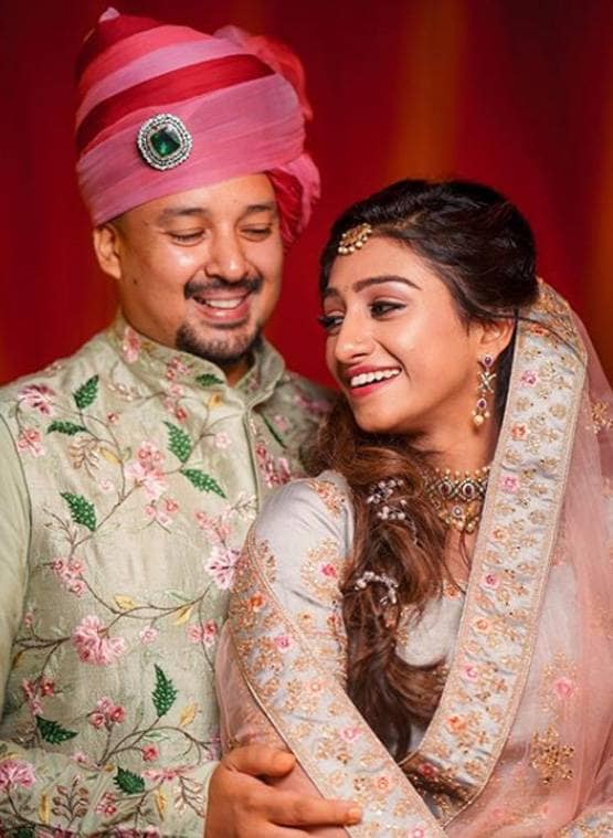 कोरोना पॉजिटिव होने की कहानी सुनाते हुए रो पड़ीं एक्ट्रेस मोहिना, वीडियो