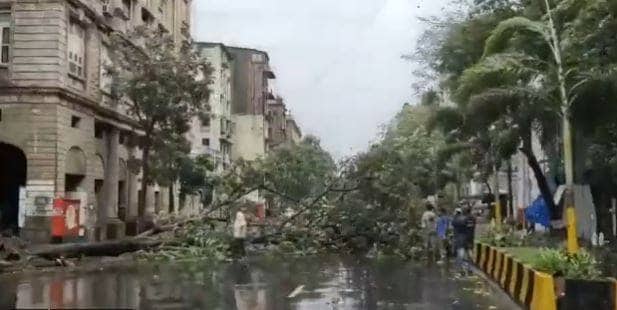 Photos: निसर्ग तूफान ने मुंबई में दिखाया रौद्र रूप, पानी-पानी हुई मायानगरी
