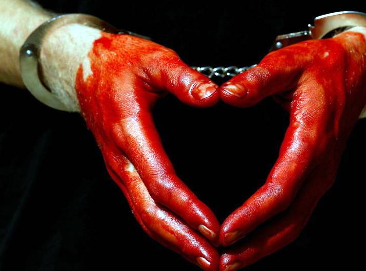 खूबसूरती बनी मर्डर की वजह, बाल-भौंह काटे, शरीर पर मिले 33 जख्म