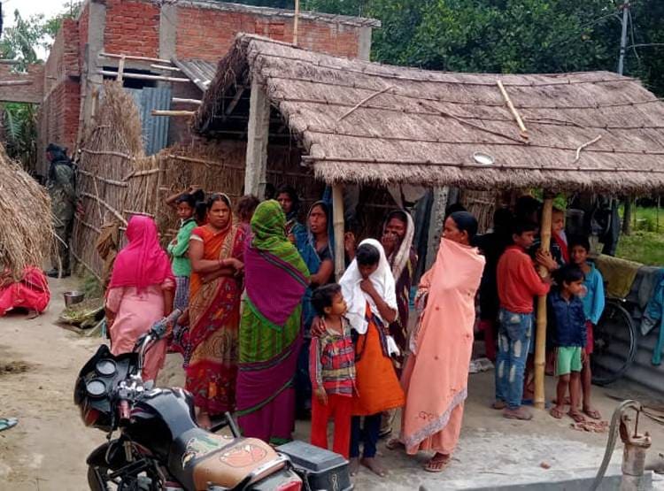 प्रेम संबंधों में रोड़ा बन रहा था बेटा, मां ने प्रेमी से करवाई हत्या