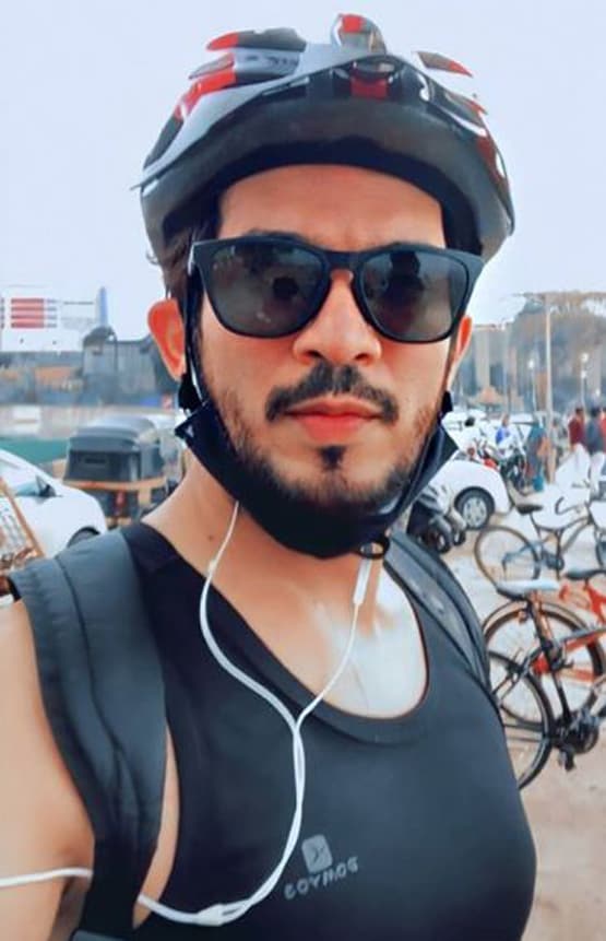 निया-अर्जुन ने चलाई 32 किलोमीटर साइकिल, शेयर की खूबसूरत तस्वीरें