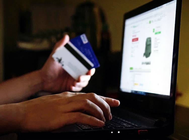 SBI के लूपहोल से बिना OTP के निकले रुपये, 3 महीने में लाखों की ठगी