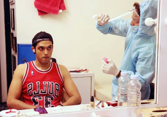 100 दिन बाद शुरू हुई भाबीजी घर पर है की शूट‍िंग, देखें Photos