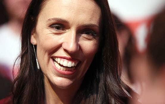 कोरोना फ्री हुआ ये देश, अब लोगों पर कोई रोक नहीं, PM ने बेटी संग किया डांस