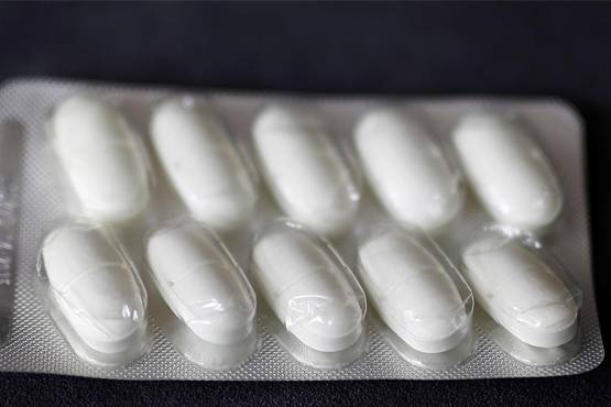 क्या Ibuprofen से होगा कोरोना का इलाज? डॉक्टरों ने शुरू किया ट्रायल