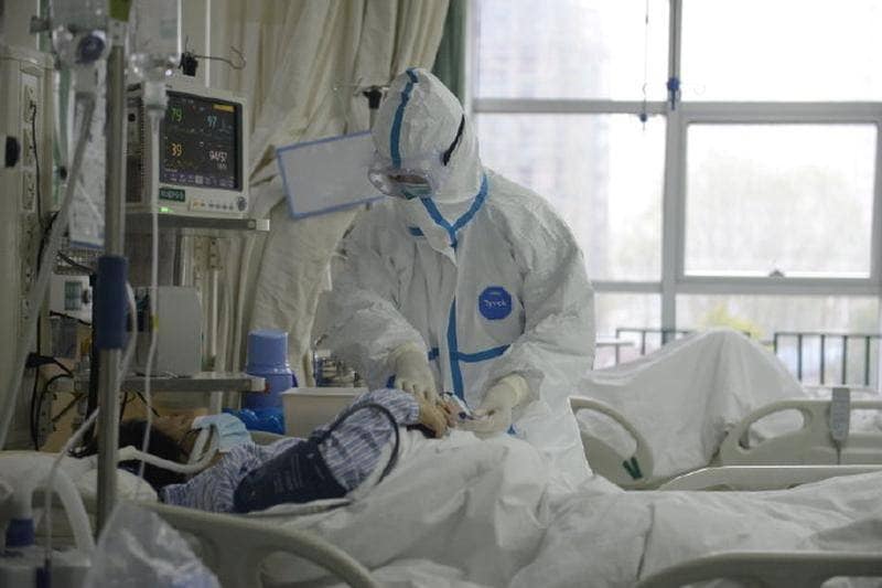 कोरोना से बीमार वुहान के डॉक्टर की स्किन हो गई थी काली, अब मौत