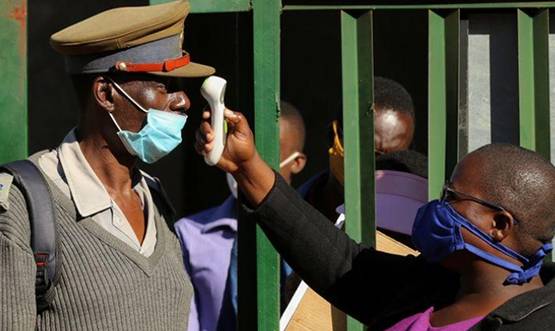 कोरोना वायरस को लेकर की गड़बड़: इस देश में स्वास्थ्य मंत्री गिरफ्तार