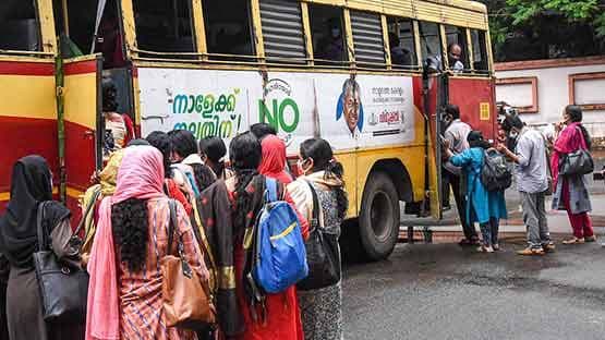 भारत में तेजी से बढ़ रहे कोरोना के केस, लेकिन केरल ने फिर किया कमाल