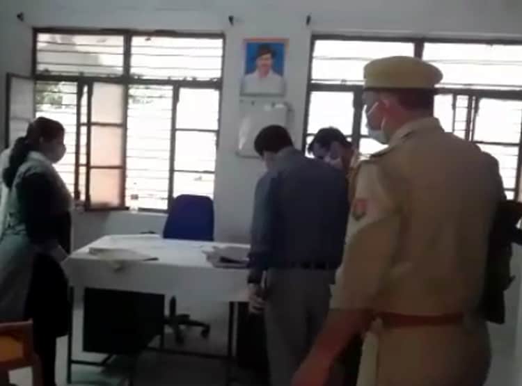 घायल को अस्पताल लेकर पहुंचे कलेक्टर, बदइंतजामी देख लिया एक्शन