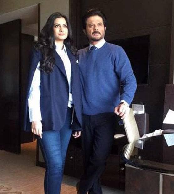 फिल्मी दुनिया से दूर हैं ये 10 स्टार किड्स, बनाई खुद की अलग पहचान