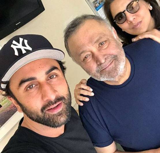 फादर्स डे पर रिद्ध‍िमा ने पिता ऋष‍ि कपूर को किया याद, शेयर की फोटोज