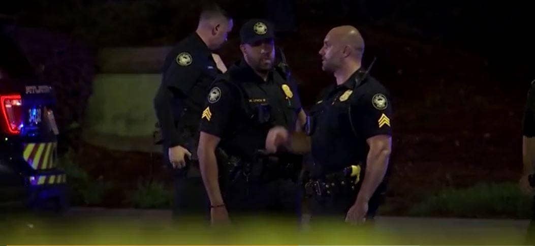 एक और अश्वेत को पुलिस ने मारी गोली, अमेरिका में भारी हिंसक प्रदर्शन