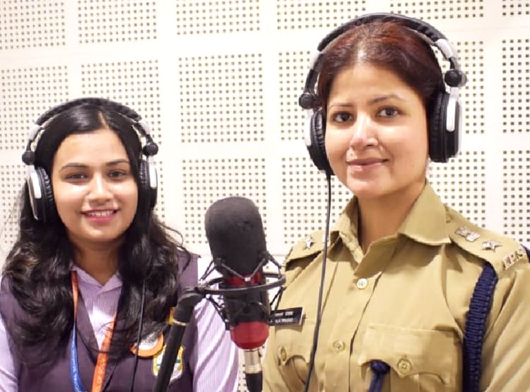 बॉलीवुड फिल्मों में काम कर चुकी हैं ये IPS अफसर, बनीं बैतूल एसपी