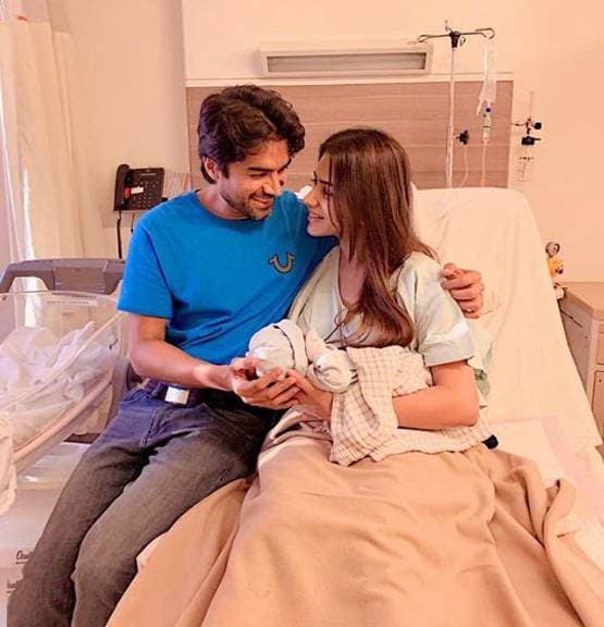 लॉकडाउन: इन सितारों ने दी गुडन्यूज, खास अंदाज में फैंस को दिया सरप्राइज