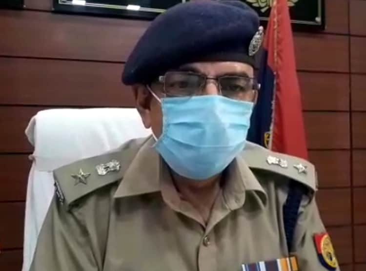 खेत में था नाग-नागिन का जोड़ा, देखने के लिए दो गांवों में खूनी संघर्ष