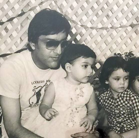 फादर्स डे पर यूं पुरानी यादें ताजा कर रहे बॉलीवुड सेलेब्स, Photos