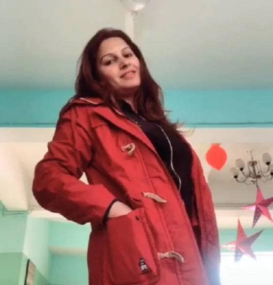 TikTok स्टार हैं चप्पल चलाने वाली सोनाली फोगाट, वायरल हो चुके वीडियो