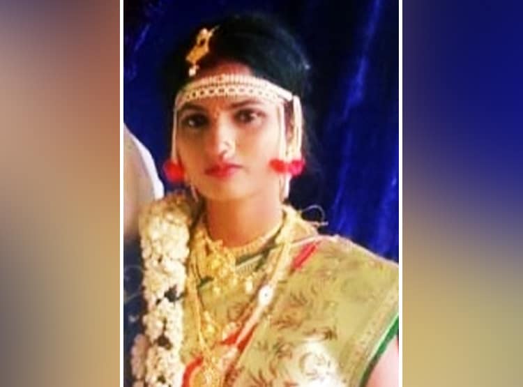 पत्नी की जलती चिता पर पति ने लगाई छलांग, 3 महीने पहले हुई थी शादी