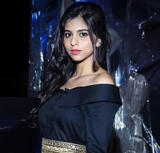 बॉलीवुड डेब्यू से पहले मिली पॉपुलैरिटी, मैगजीन कवर पर छाए स्टारकिड्स