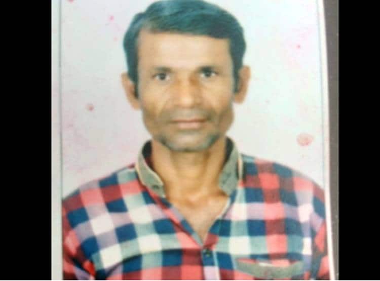 श्मशान घाट से उठाई धोती, फिर पेड़ से लटक कर किसान ने लगा ली फांसी