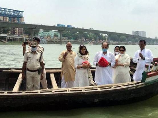 सुशांत के जाने से दुखी उनका डॉगी, वायरल वीडियो देख हो जाएंगे इमोशनल
