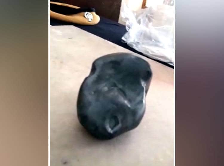 आसमान से गिरी उल्का पिंड जैसी चीज, 2 किमी तक सुनाई दी धमाके की आवाज