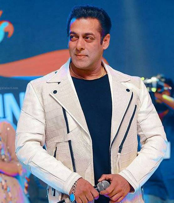 छोटी सी बात पर बड़ी फिल्मों पर फिरा पानी, खूब हुई चर्चा फिर डिब्बा बंद