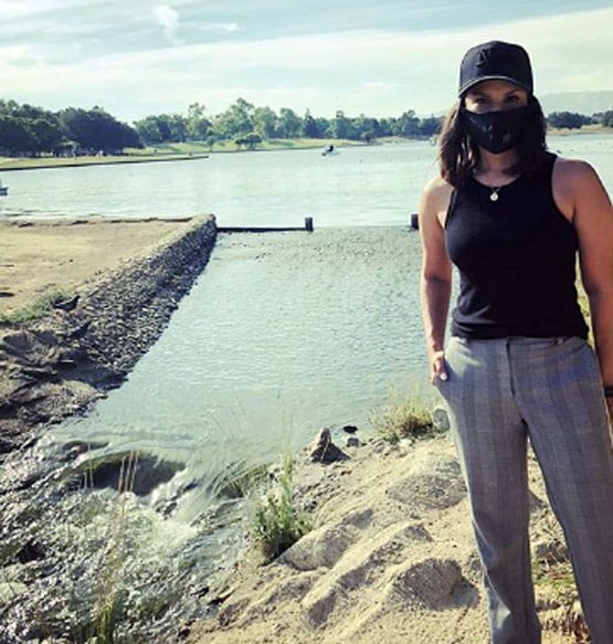 फैमिली संग आउटिंग पर निकलीं सनी लियोनी, बताया क्यों इस खास जगह पर आईं