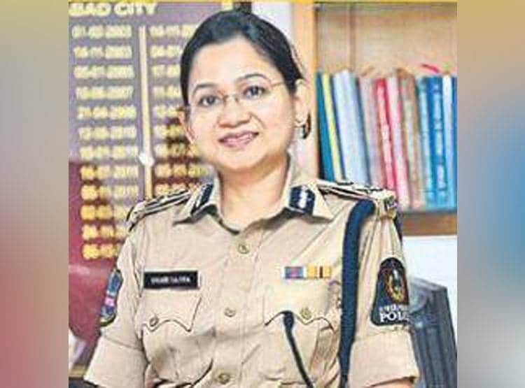 कौन हैं IPS स्वाति लकड़ा, ट्विटर पर उन्हें क्यों दी जा रही है बधाई