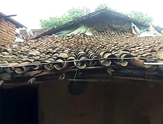 पहले मां लापता अब पिता ने छोड़ा साथ, चार मासूमों पर टूटा कहर