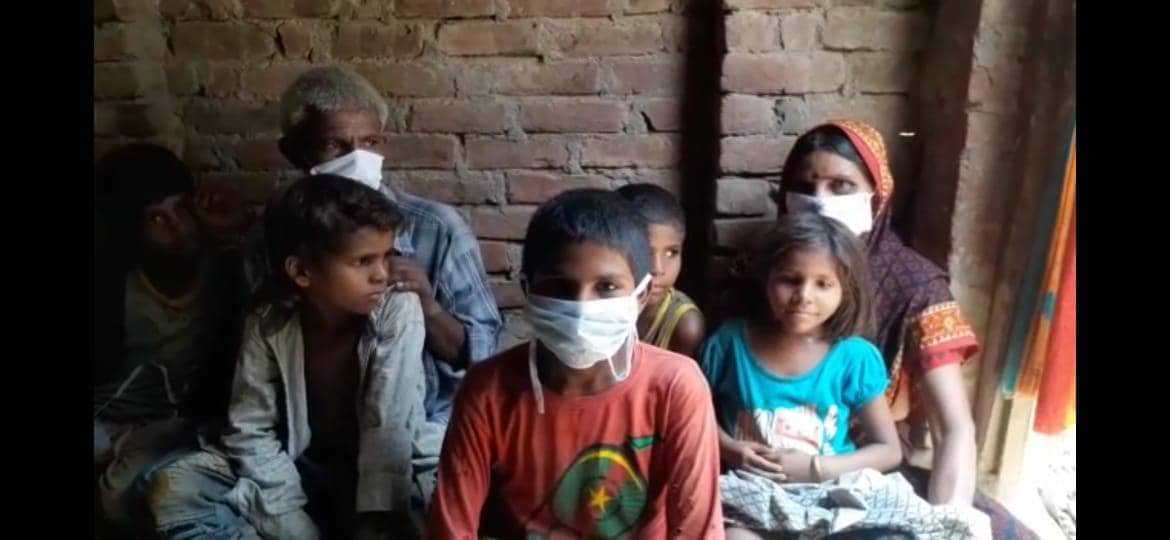 बच्चों की भूख और बीमारी के आगे बेबस हुई मां, 1500 रुपये में बेचे गहने