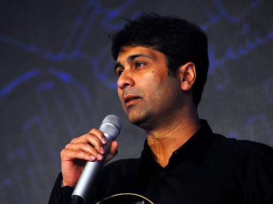 जानें कौन हैं बजाज ऑटो के MD राजीव बजाज, अपनी बेबाकी से चर्चा में