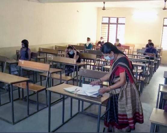 MP बोर्ड: 12वीं की परीक्षा शुरू, कुछ इसी तरह होंगे CBSE के बचे एग्जाम