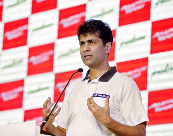 जानें कौन हैं बजाज ऑटो के MD राजीव बजाज, अपनी बेबाकी से चर्चा में