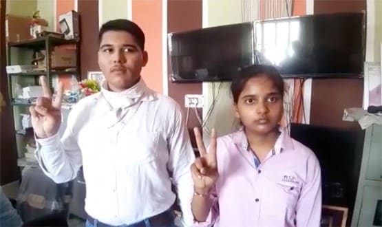 छोटे-छोटे कस्बों से...गांवों और शहरों से...देखो निकले हैं यूपी के टॉपर