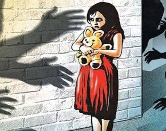 पाकिस्तान: पिंजरे से उड़ गया तोता तो मालिक ने ले ली बच्ची की जान