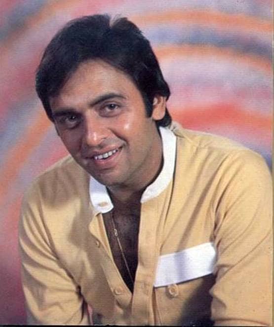 सुशांत से पहले इन सितारों की मौत ने इंडस्ट्री समेत फैंस को किया शॉक्ड