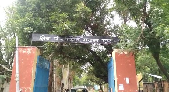 'कोरोना बारात लेकर आ रहा, नाराज फूफा बनकर बैठें' ऐसे नारों से पट गई दीवारें