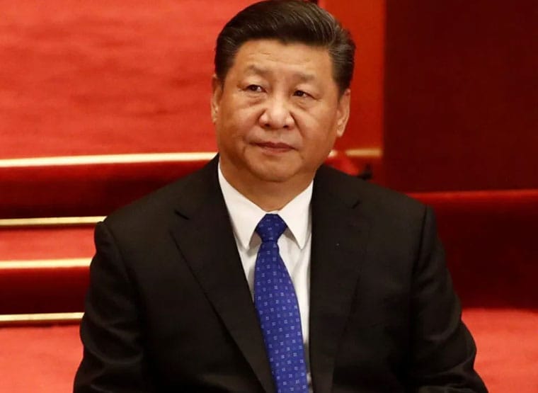 भारत को तेवर दिखा रहे ओली चीन पर खामोश, नेपाल में उठे सवाल