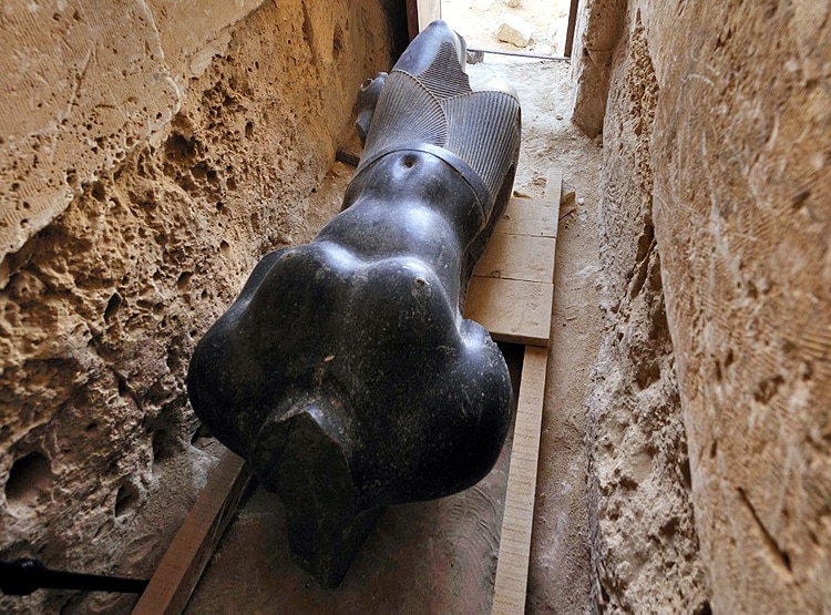 मिस्रः दुनिया की सबसे सुंदर रानी के राज खोलेंगे 2000 साल पुराने सिक्के