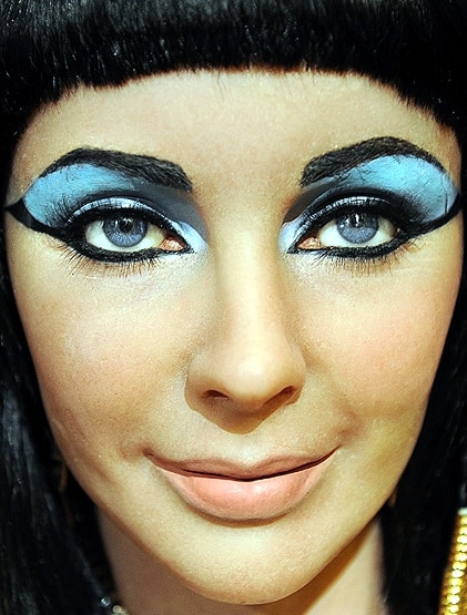 मिस्रः दुनिया की सबसे सुंदर रानी के राज खोलेंगे 2000 साल पुराने सिक्के