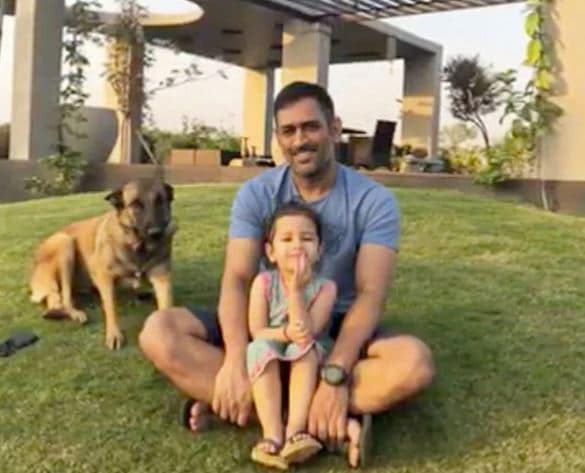 धोनी के नए लुक पर फिदा हुए फैंस, CSK ने शेयर किया ये VIDEO