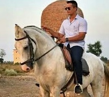 नौकरी छोड़ बना IPS, इस 'सिंघम' ने 57 डकैतों को पहुंचाया जेल