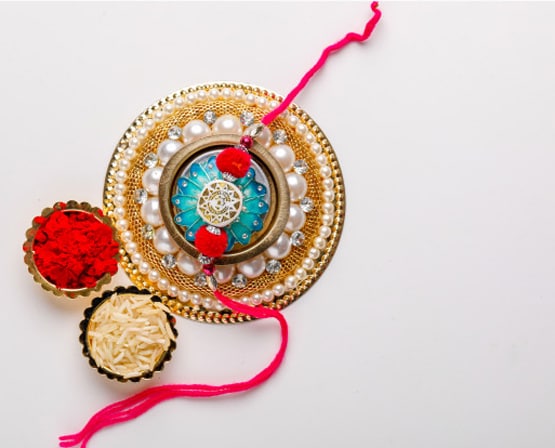 29 साल बाद रक्षाबंधन पर महासंयोग, जानें राखी बांधने का मुहूर्त