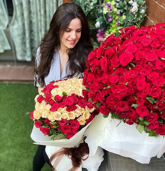 हार्दिक पंड्या की मंगेतर नताशा ने फ्लॉन्ट किया बेबी बंप, शेयर की तस्वीरें