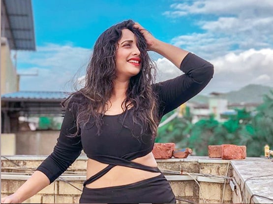 एक्ट्रेस रानी चटर्जी के पीछे पड़ा शख्स, बोलीं- बर्दाश्त नहीं होता, सुसाइड कर लूं?