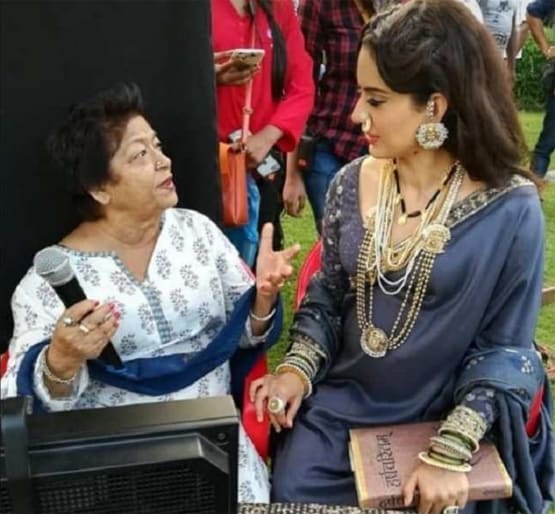 बॉलीवुड सितारों की फेवरेट थीं सरोज खान, सेलेब्स संग अनसीन तस्वीरें वायरल