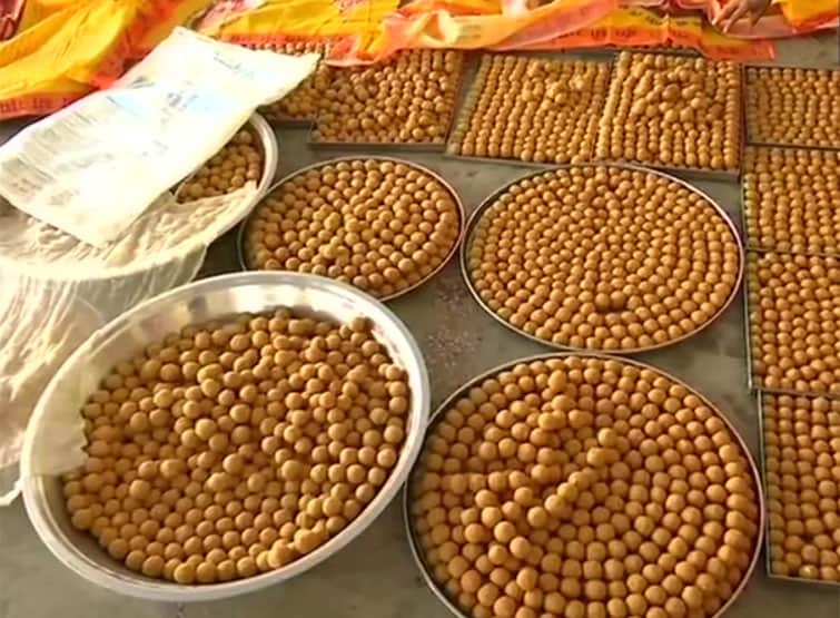 पीले रंग में सराबोर राम की नगरी अयोध्या, जानें क्या है महत्व