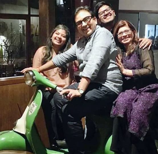 जेठालाल से लेकर पोपटलाल तक, ये है तारक मेहता के सितारों की रियल फैमिली